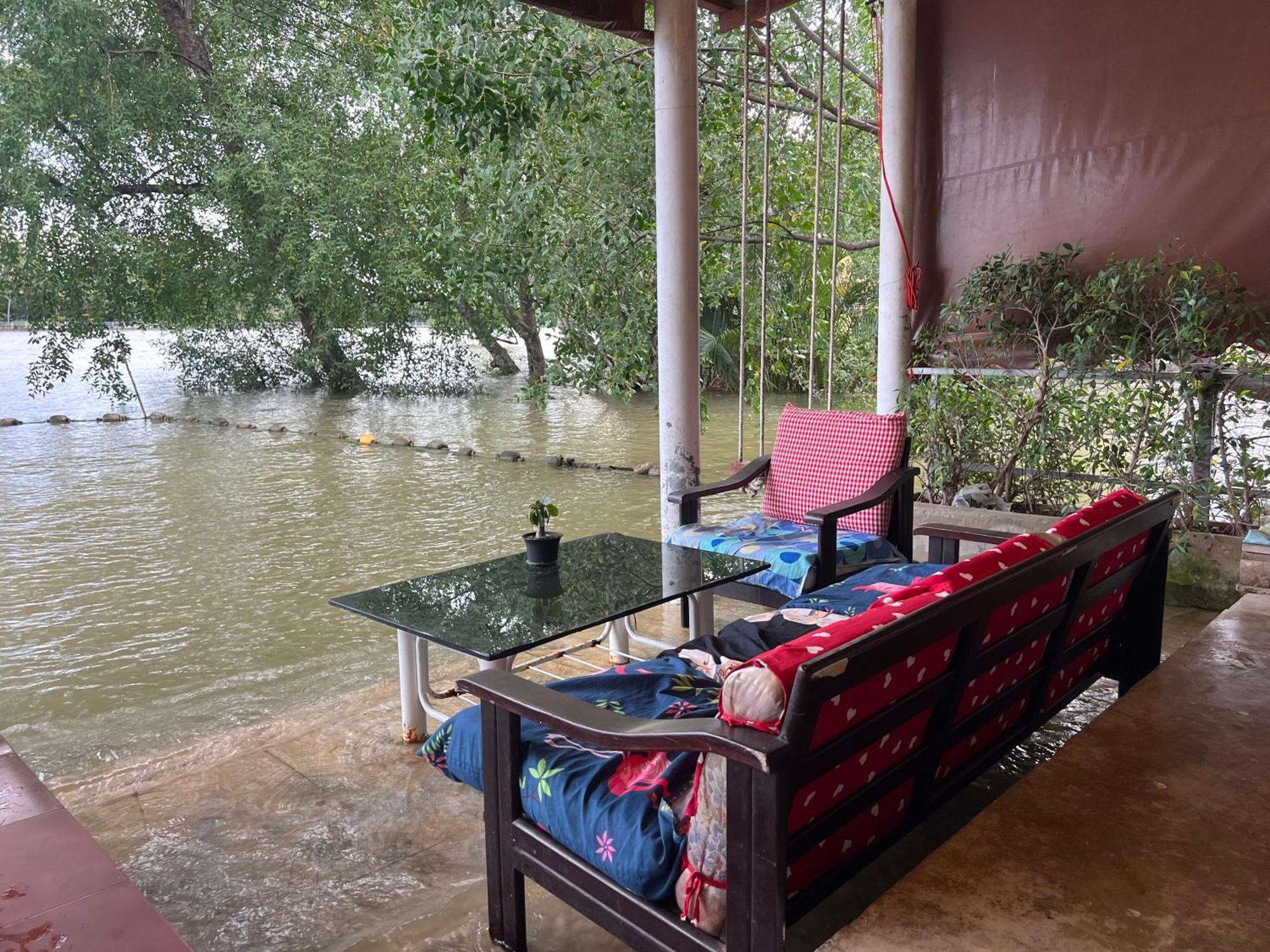 Se'Sun Amphawa Hotel Exterior photo