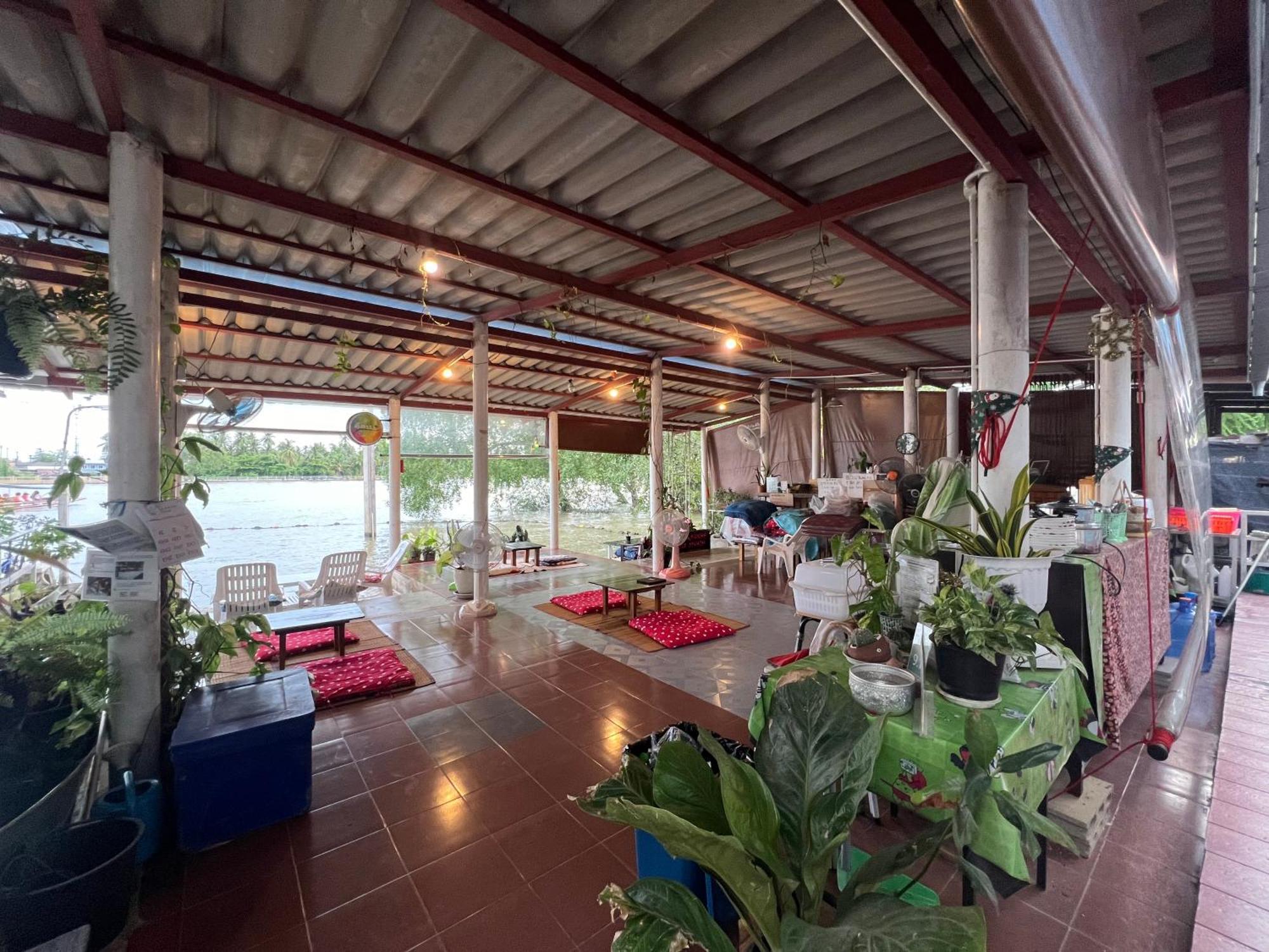 Se'Sun Amphawa Hotel Exterior photo